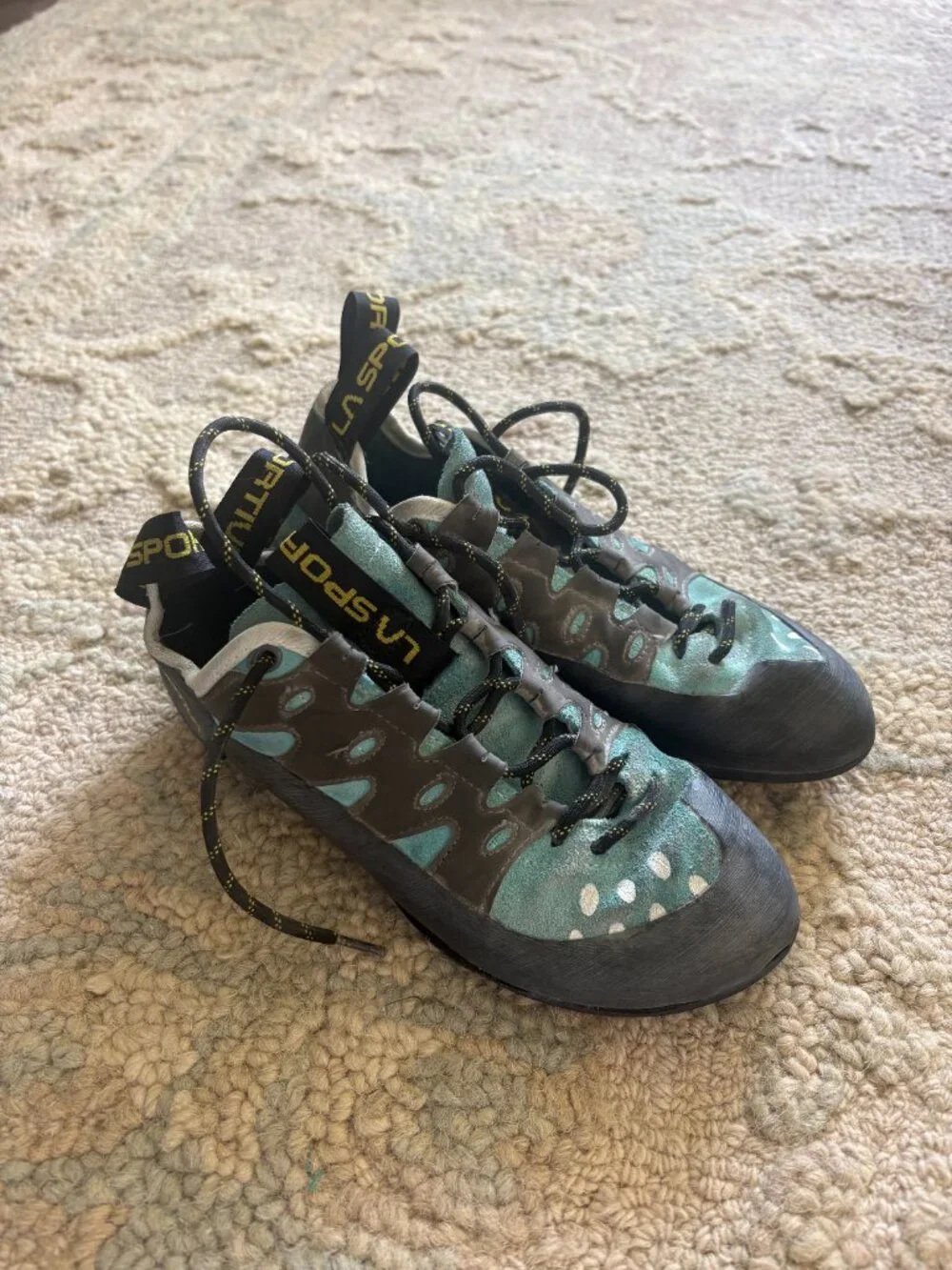 La Sportiva Tarentulace Rock Climbing Shoes Women's Size 7.5